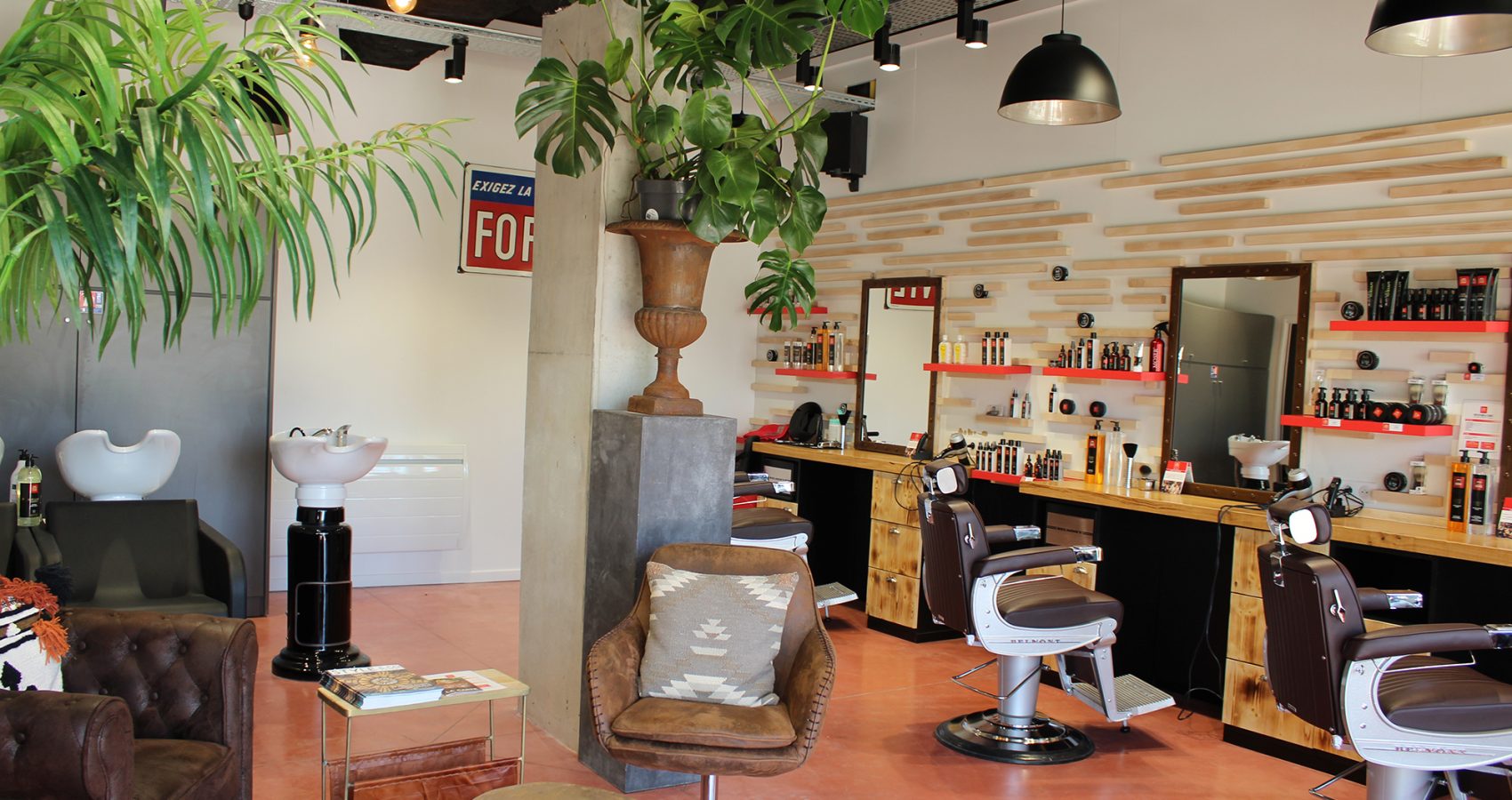 Maxime-homme-page-accueil-barbier-coiffeur-ambroise13