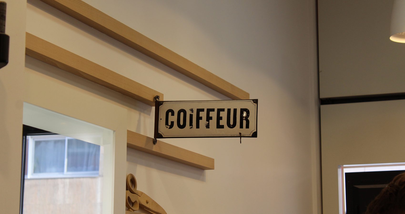 Maxime-homme-page-accueil-barbier-coiffeur-noyon2